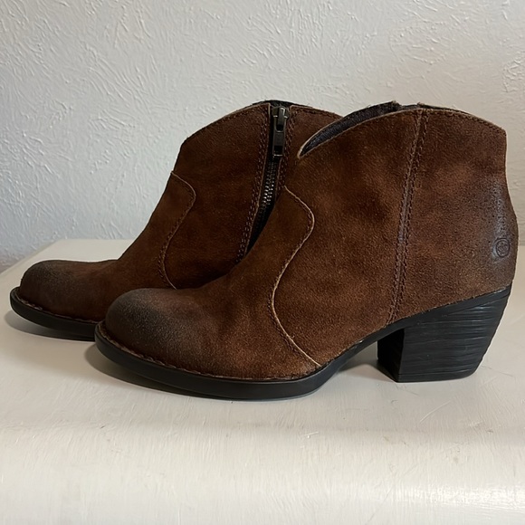 Born cognac distressed suede booties - Picture 3 of 6